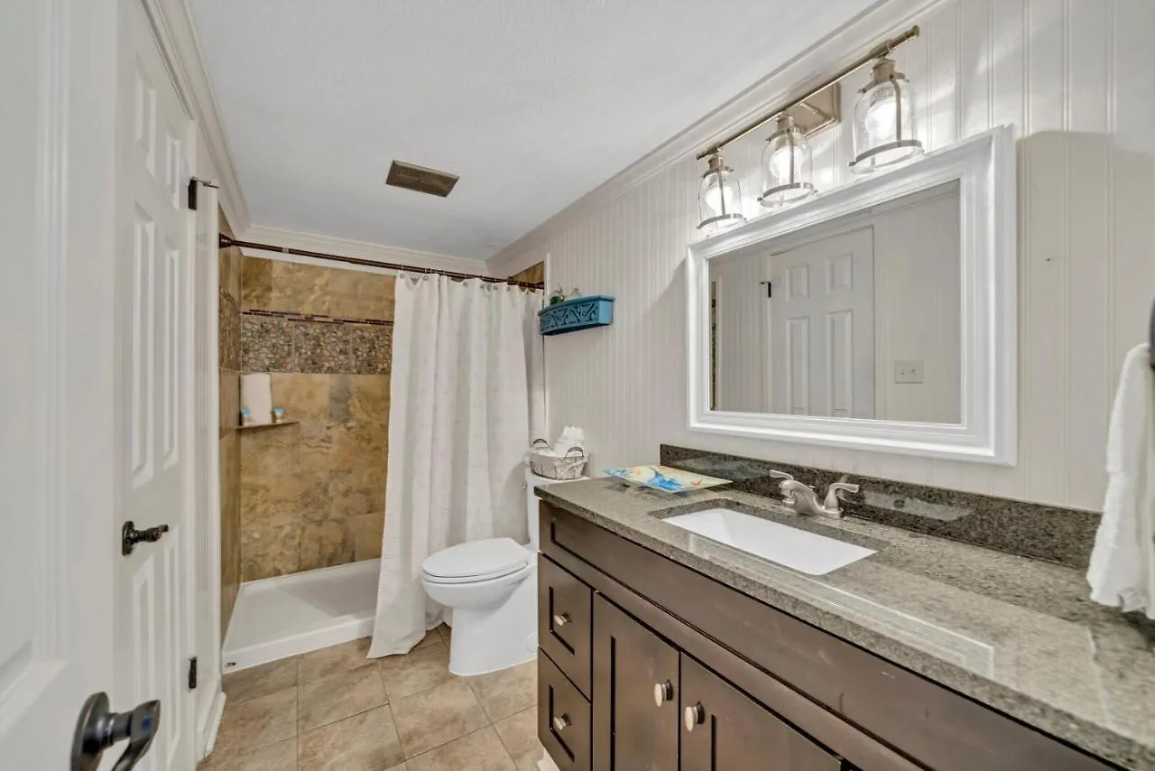 Beach Service! Pet Friendly! Blue Surf 9! Destin
