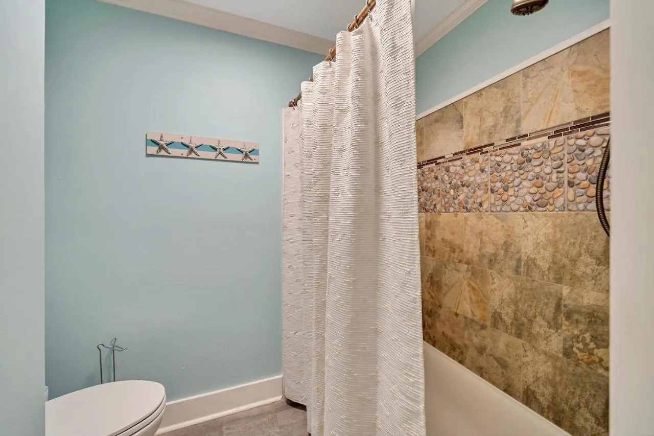 Beach Service! Pet Friendly! Blue Surf 9! Destin Holiday home